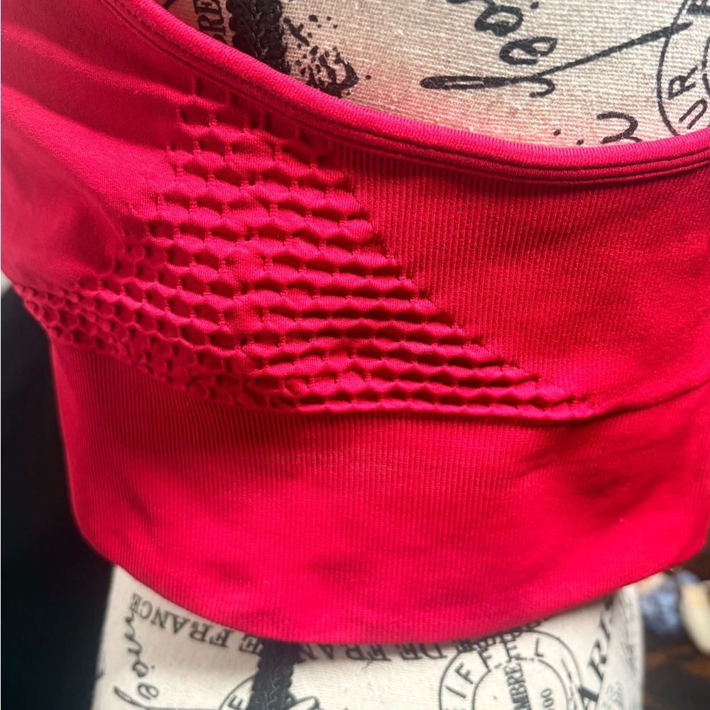 Halara Red Ruched Sports Bra - Picture 3 of 5
